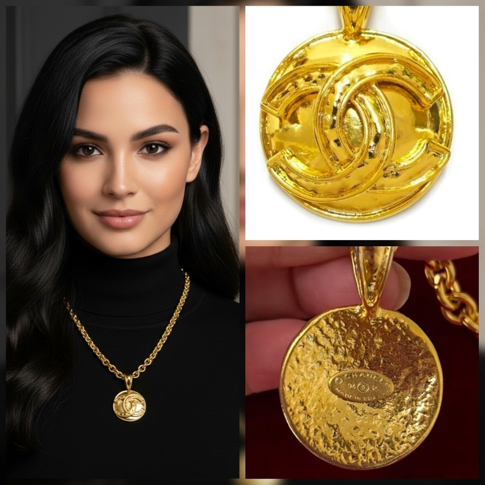 CHANEL Gold Plated CC Logos Round Charm Vintage Necklace Pendant